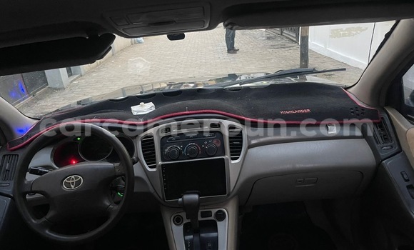 Acheter Occasion Voiture Toyota Highlander Noir à Douala, Littoral Cameroon Acheter Occasion Voiture Toyota Highlander Noir à Douala, Littoral Cameroon