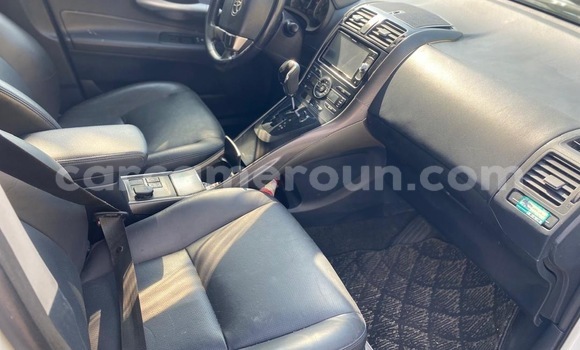 Acheter Neuf Voiture Toyota Blade Blanc à Douala, Littoral Cameroon Acheter Neuf Voiture Toyota Blade Blanc à Douala, Littoral Cameroon