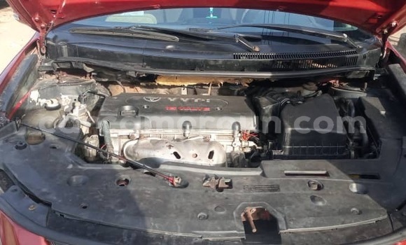 Sayi Na hannu Toyota Blade Red Mota in Douala a Ƙasar Kamaru Sayi Na hannu Toyota Blade Red Mota in Douala a Ƙasar Kamaru