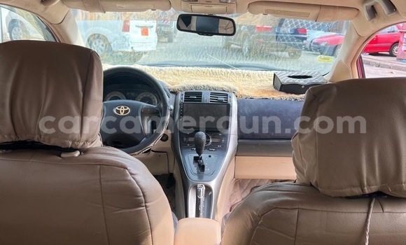 Sayi Na hannu Toyota Blade Red Mota in Douala a Ƙasar Kamaru Sayi Na hannu Toyota Blade Red Mota in Douala a Ƙasar Kamaru