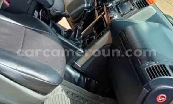 Sayi Na hannu Toyota Prado Black Mota in Yaounde a Babban Kamaru Sayi Na hannu Toyota Prado Black Mota in Yaounde a Babban Kamaru
