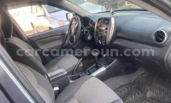 Acheter Occasion Voiture Toyota RAV4 Gris à Douala, Littoral Cameroon Acheter Occasion Voiture Toyota RAV4 Gris à Douala, Littoral Cameroon