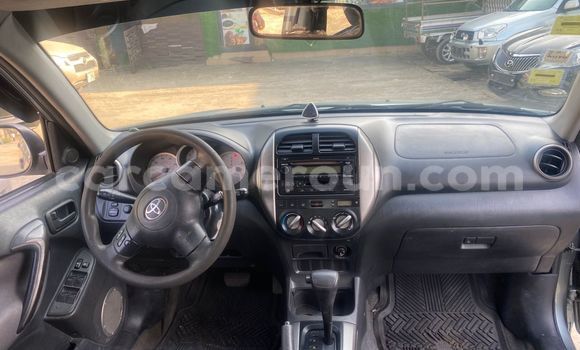 Acheter Occasion Voiture Toyota RAV4 Gris à Douala, Littoral Cameroon Acheter Occasion Voiture Toyota RAV4 Gris à Douala, Littoral Cameroon
