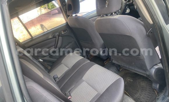 Acheter Occasion Voiture Toyota RAV4 Gris à Douala, Littoral Cameroon Acheter Occasion Voiture Toyota RAV4 Gris à Douala, Littoral Cameroon