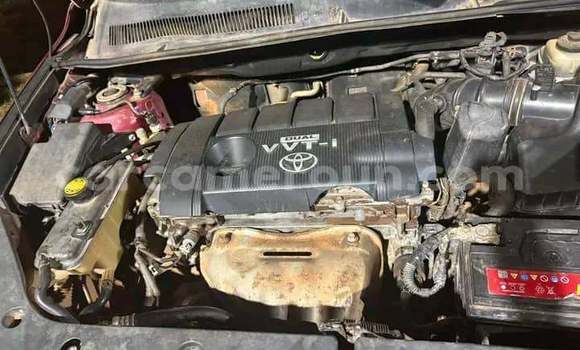 Sayi Na hannu Toyota RAV4 Red Mota in Yaounde a Babban Kamaru Sayi Na hannu Toyota RAV4 Red Mota in Yaounde a Babban Kamaru