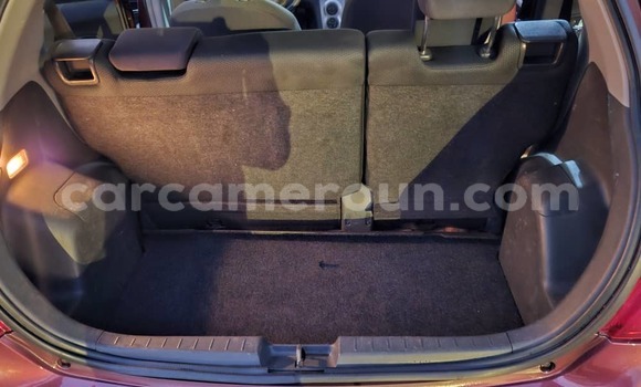 Sayi Na hannu Toyota Vitz Red Mota in Yaounde a Babban Kamaru Sayi Na hannu Toyota Vitz Red Mota in Yaounde a Babban Kamaru