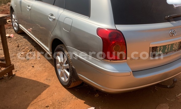 Acheter Occasion Voiture Toyota Avensis Gris à Yaoundé, Central Cameroon Acheter Occasion Voiture Toyota Avensis Gris à Yaoundé, Central Cameroon