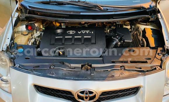 Sayi Na hannu Toyota Auris Azurfa Mota in Yaounde a Babban Kamaru Sayi Na hannu Toyota Auris Azurfa Mota in Yaounde a Babban Kamaru