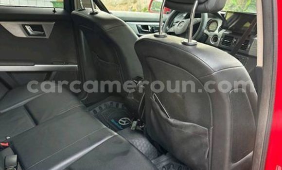 Sayi Na hannu Mercedes-Benz GLC 250D Sauran Mota in Douala a Ƙasar Kamaru Sayi Na hannu Mercedes-Benz GLC 250D Sauran Mota in Douala a Ƙasar Kamaru