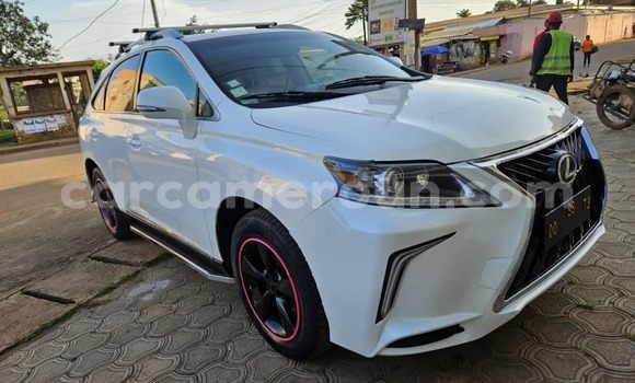 Sayi Na hannu Lexus RX Sauran Mota in Douala a Ƙasar Kamaru Sayi Na hannu Lexus RX Sauran Mota in Douala a Ƙasar Kamaru