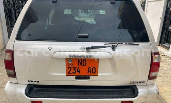 Sayi Na hannu Nissan Pathfinder Sauran Mota in Douala a Ƙasar Kamaru Sayi Na hannu Nissan Pathfinder Sauran Mota in Douala a Ƙasar Kamaru