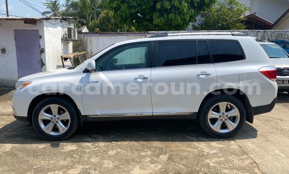 Acheter Import Voiture Toyota Highlander Blanc à Douala, Littoral Cameroon Acheter Import Voiture Toyota Highlander Blanc à Douala, Littoral Cameroon