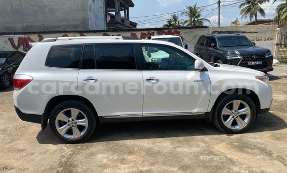 Acheter Import Voiture Toyota Highlander Blanc à Douala, Littoral Cameroon Acheter Import Voiture Toyota Highlander Blanc à Douala, Littoral Cameroon