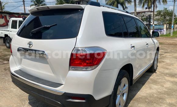 Acheter Import Voiture Toyota Highlander Blanc à Douala, Littoral Cameroon Acheter Import Voiture Toyota Highlander Blanc à Douala, Littoral Cameroon