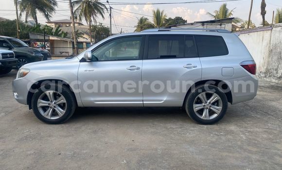 Acheter Import Voiture Toyota Highlander Gris à Douala, Littoral Cameroon Acheter Import Voiture Toyota Highlander Gris à Douala, Littoral Cameroon