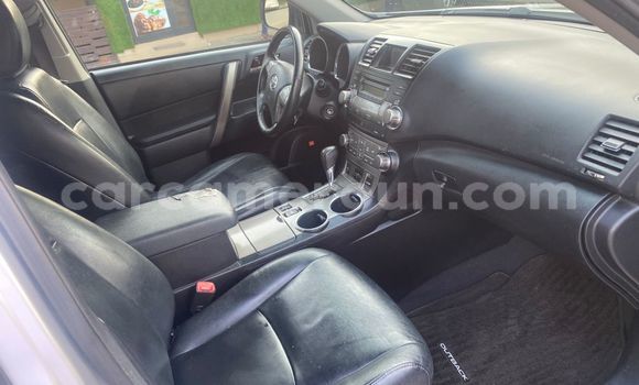 Acheter Import Voiture Toyota Highlander Gris à Douala, Littoral Cameroon Acheter Import Voiture Toyota Highlander Gris à Douala, Littoral Cameroon