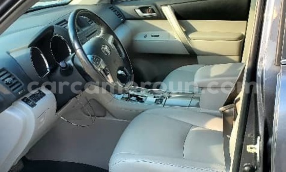 Acheter Occasion Voiture Toyota Highlander Gris à Douala, Littoral Cameroon Acheter Occasion Voiture Toyota Highlander Gris à Douala, Littoral Cameroon