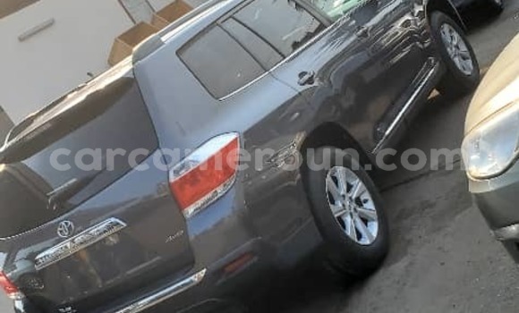 Acheter Occasion Voiture Toyota Highlander Gris à Douala, Littoral Cameroon Acheter Occasion Voiture Toyota Highlander Gris à Douala, Littoral Cameroon