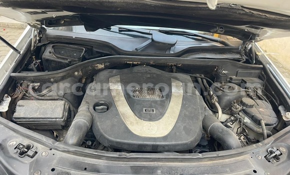 Acheter Occasion Voiture Mercedes‒Benz ML–Class Blanc à Douala, Littoral Cameroon Acheter Occasion Voiture Mercedes‒Benz ML–Class Blanc à Douala, Littoral Cameroon