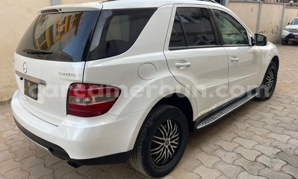 Acheter Occasion Voiture Mercedes‒Benz ML–Class Blanc à Douala, Littoral Cameroon Acheter Occasion Voiture Mercedes‒Benz ML–Class Blanc à Douala, Littoral Cameroon