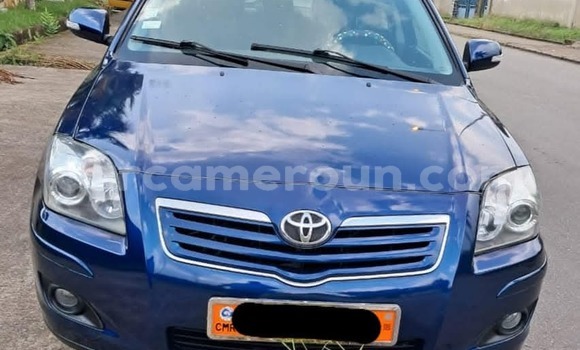Sayi Na hannu Toyota Avensis Blue Mota in Douala a Ƙasar Kamaru Sayi Na hannu Toyota Avensis Blue Mota in Douala a Ƙasar Kamaru
