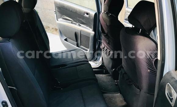 Acheter Occasion Voiture Toyota Corolla Verso Bleu à Douala, Littoral Cameroon Acheter Occasion Voiture Toyota Corolla Verso Bleu à Douala, Littoral Cameroon