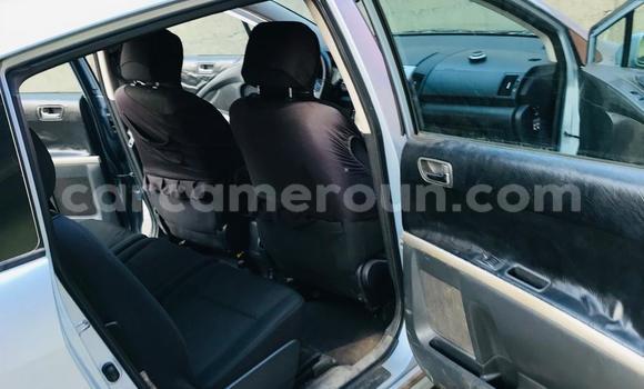 Acheter Occasion Voiture Toyota Corolla Verso Bleu à Douala, Littoral Cameroon Acheter Occasion Voiture Toyota Corolla Verso Bleu à Douala, Littoral Cameroon