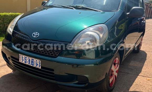 Acheter Occasion Voiture Toyota Yaris Verso Vert à Yaoundé, Central Cameroon Acheter Occasion Voiture Toyota Yaris Verso Vert à Yaoundé, Central Cameroon