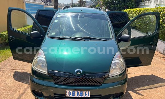 Acheter Occasion Voiture Toyota Yaris Verso Vert à Yaoundé, Central Cameroon Acheter Occasion Voiture Toyota Yaris Verso Vert à Yaoundé, Central Cameroon