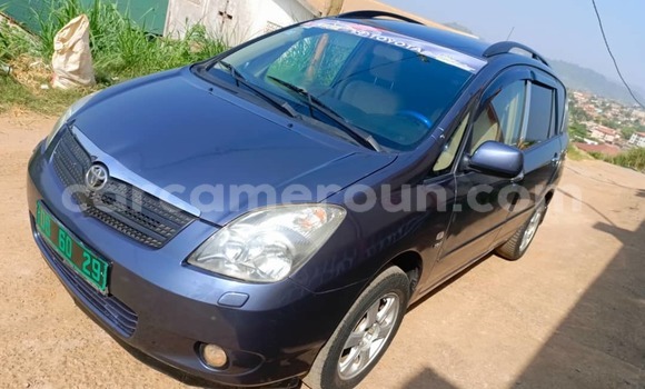 Sayi Na hannu Toyota Corolla Azurfa Mota in Yaounde a Babban Kamaru