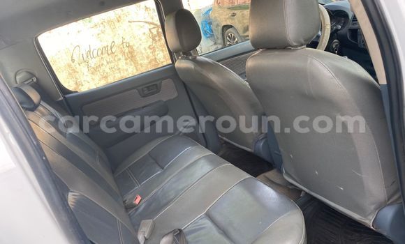Acheter Occasion Voiture Toyota Hiluxe VIGO Blanc à Douala, Littoral Cameroon Acheter Occasion Voiture Toyota Hiluxe VIGO Blanc à Douala, Littoral Cameroon
