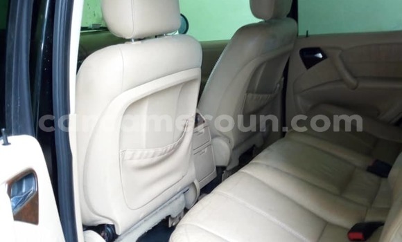 Acheter Occasion Voiture Mercedes‒Benz ML–Class Noir à Douala, Littoral Cameroon Acheter Occasion Voiture Mercedes‒Benz ML–Class Noir à Douala, Littoral Cameroon