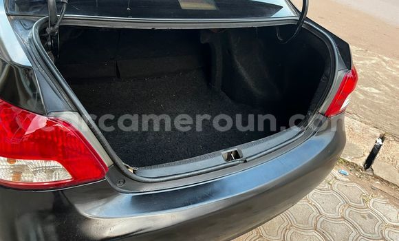 Sayi Na hannu Toyota Yaris Black Mota in Yaounde a Babban Kamaru Sayi Na hannu Toyota Yaris Black Mota in Yaounde a Babban Kamaru