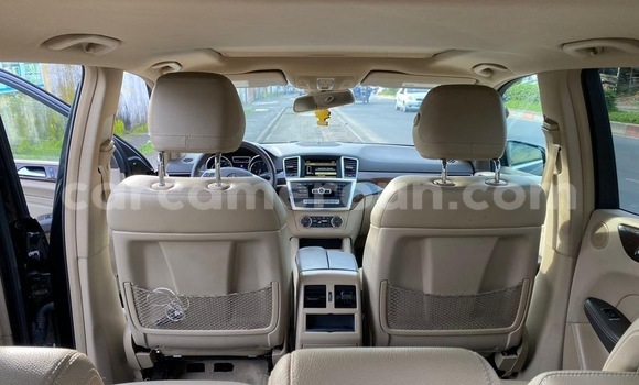 Acheter Import Voiture Mercedes‒Benz ML–Class Noir à Douala, Littoral Cameroon Acheter Import Voiture Mercedes‒Benz ML–Class Noir à Douala, Littoral Cameroon
