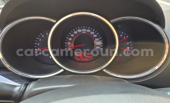 Buy Used Kia Sorento Silver Car in Yaounde in Central Cameroon Buy Used Kia Sorento Silver Car in Yaounde in Central Cameroon