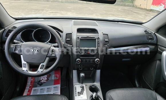 Buy Used Kia Sorento Silver Car in Yaounde in Central Cameroon Buy Used Kia Sorento Silver Car in Yaounde in Central Cameroon