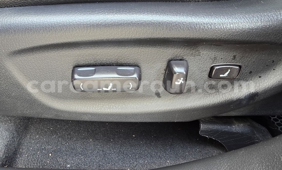 Buy Used Kia Sorento Silver Car in Yaounde in Central Cameroon Buy Used Kia Sorento Silver Car in Yaounde in Central Cameroon