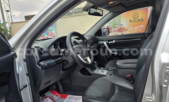 Buy Used Kia Sorento Silver Car in Yaounde in Central Cameroon Buy Used Kia Sorento Silver Car in Yaounde in Central Cameroon