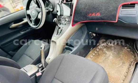 Sayi Na hannu Toyota Auris Azurfa Mota in Douala a Ƙasar Kamaru Sayi Na hannu Toyota Auris Azurfa Mota in Douala a Ƙasar Kamaru