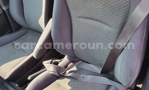 Acheter Neuf Voiture Toyota Corolla Verso Gris à Yaoundé, Central Cameroon Acheter Neuf Voiture Toyota Corolla Verso Gris à Yaoundé, Central Cameroon