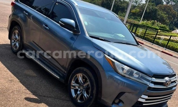 Buy Import Toyota Highlander Silver Car in Yaounde in Central Cameroon