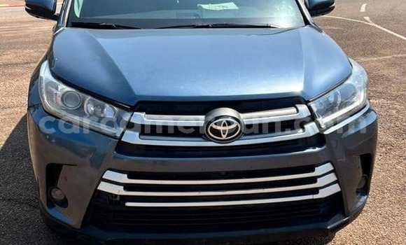 Acheter Import Voiture Toyota Highlander Gris à Yaoundé, Central Cameroon Acheter Import Voiture Toyota Highlander Gris à Yaoundé, Central Cameroon