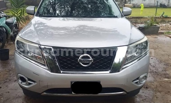 Acheter Occasion Voiture Nissan Pathfinder Gris à Douala, Littoral Cameroon