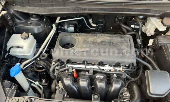 Buy Used Hyundai ix35 Brown Car in Yaounde in Central Cameroon Buy Used Hyundai ix35 Brown Car in Yaounde in Central Cameroon