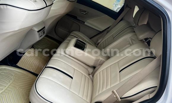 Acheter Occasion Voiture Toyota Venza Blanc à Yaoundé, Central Cameroon Acheter Occasion Voiture Toyota Venza Blanc à Yaoundé, Central Cameroon