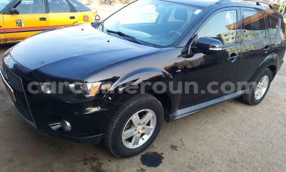 Sayi Na hannu Mitsubishi Outlander Black Mota in Douala a Ƙasar Kamaru Sayi Na hannu Mitsubishi Outlander Black Mota in Douala a Ƙasar Kamaru