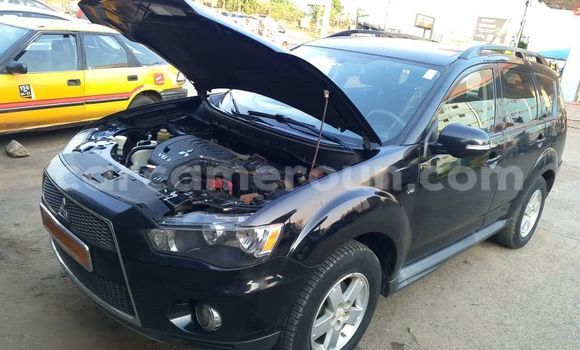 Sayi Na hannu Mitsubishi Outlander Black Mota in Douala a Ƙasar Kamaru Sayi Na hannu Mitsubishi Outlander Black Mota in Douala a Ƙasar Kamaru