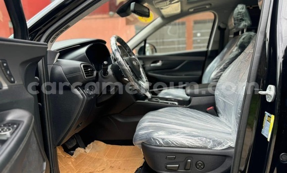 Buy New Hyundai Santa Fe Black Car in Douala in Littoral Cameroon Buy New Hyundai Santa Fe Black Car in Douala in Littoral Cameroon