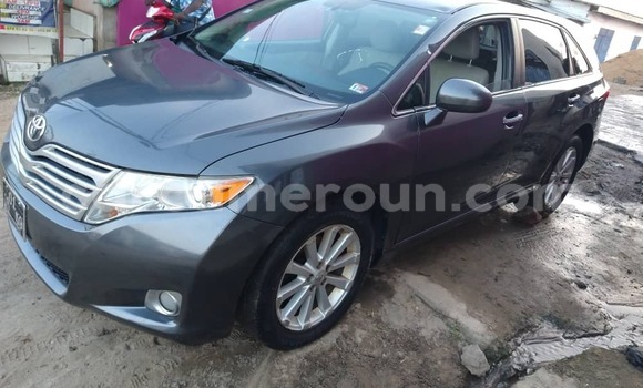 Sayi Sabo Toyota Venza Sauran Mota in Douala a Ƙasar Kamaru