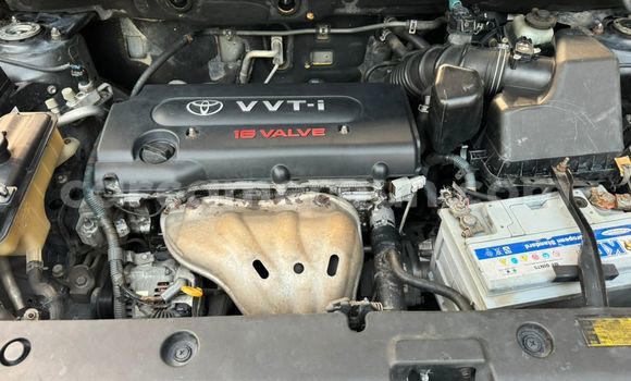 Sayi Na hannu Toyota RAV4 Azurfa Mota in Yaounde a Babban Kamaru Sayi Na hannu Toyota RAV4 Azurfa Mota in Yaounde a Babban Kamaru